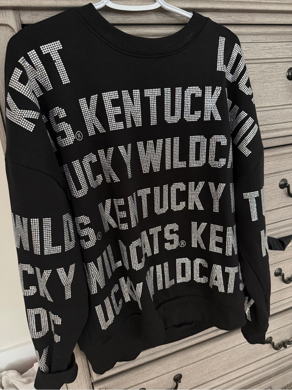 Kentucky Wildcats Women's Black Logo Sweater